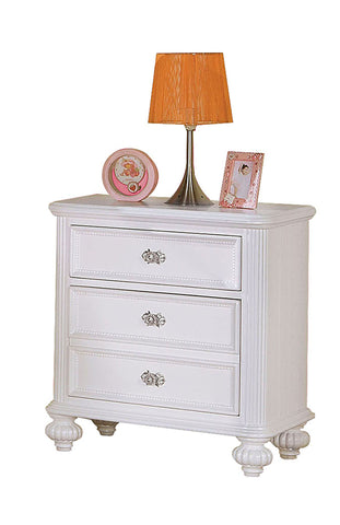 Urban Designs 3-Drawer Nightstand with Glass Knob Accents - White
