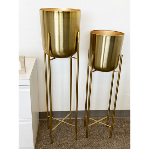 Urban Designs Large And Tall Contemporary Round Metallic Planters Set